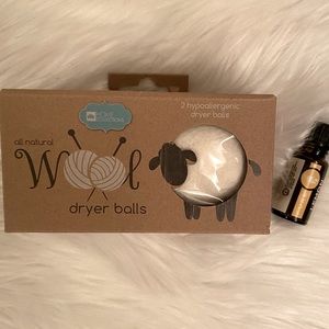 Wool dryer balls and lemon oil